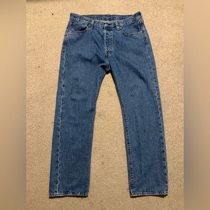 Levi 501’s light wash